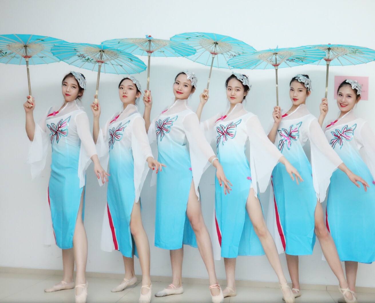 古典舞《憶江南 傘舞》