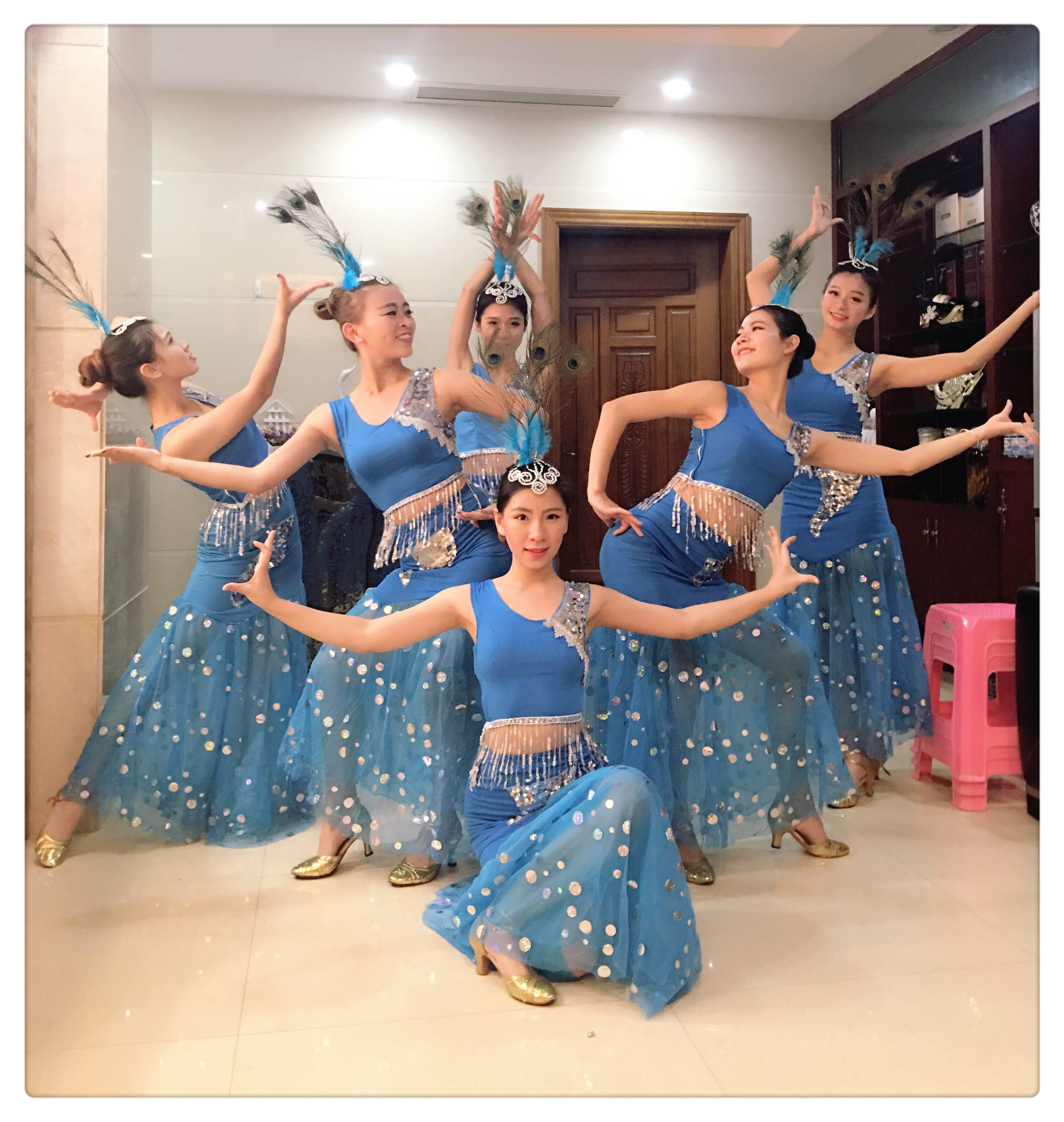 民族《孔雀舞》